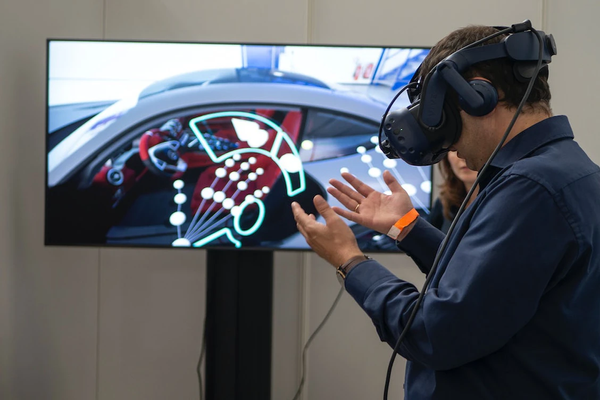 Could Smart Glasses Put Virtual Products in your Hands?