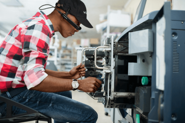 Smart Glasses to Revolutionize Manufacturing Industry – White Paper